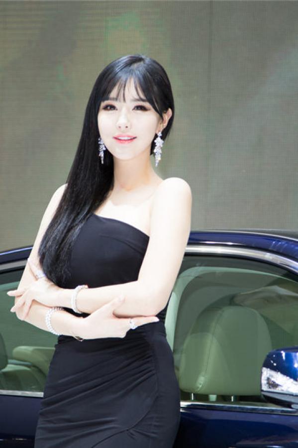 최별하 崔星河 2015韩国国际车展气质美女崔星河第18张图片