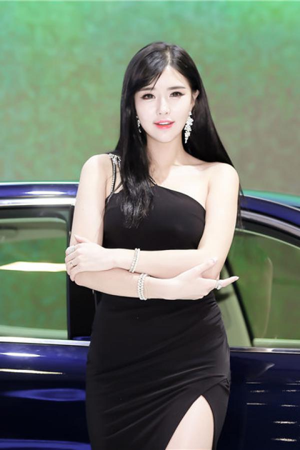 최별하 崔星河 2015韩国国际车展气质美女崔星河第20张图片