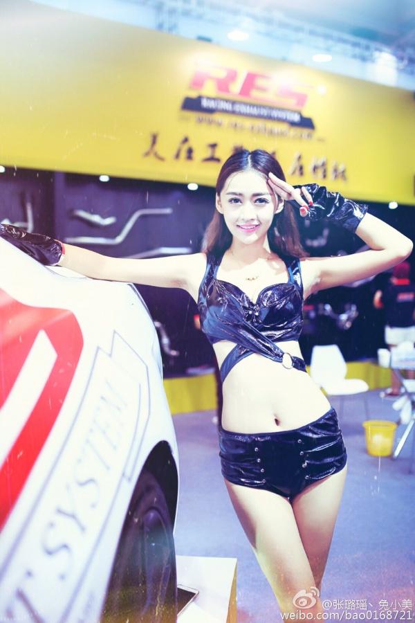 张璐瑶 兔小美 兔小美(张璐瑶) 最美事业线的汽车模特第27张图片
