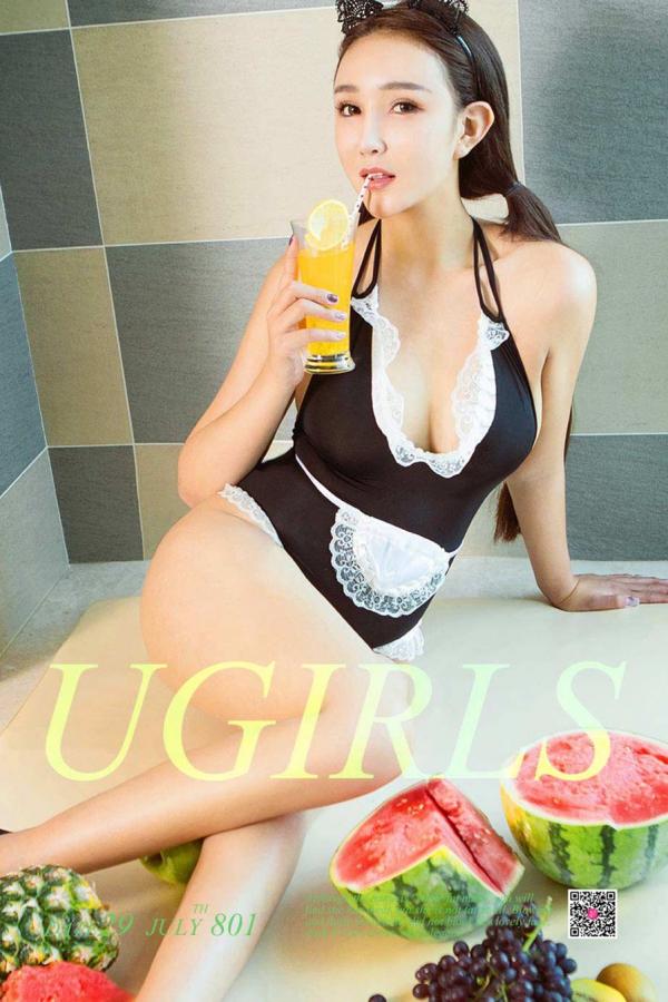 韩恩熙  韩恩熙的独特消暑 吃个西瓜喝口果汁第1张图片