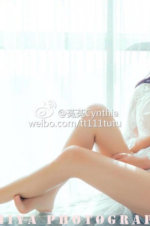 菟菟Cynthia  菟菟Cynthia 大眼妹子性感大尺度写真图第1张图片