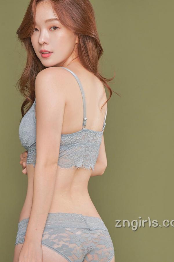 하늘 Ha Neul 南韩超人气网红Ha Neul 初成熟的内衣模特儿第83张图片
