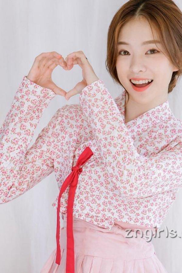 하늘 Ha Neul 南韩超人气网红Ha Neul 初成熟的内衣模特儿第100张图片