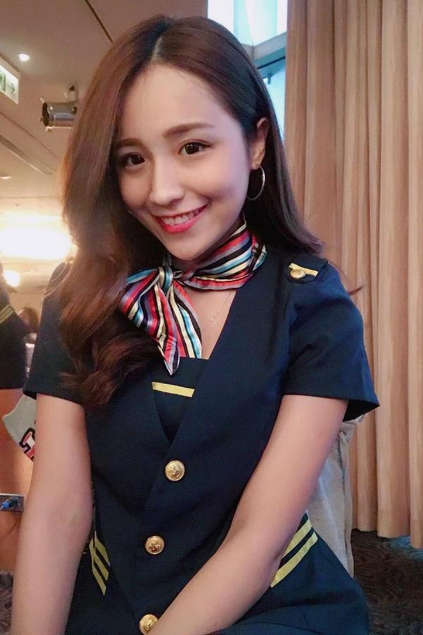 Hebbe Cheng  高雄正妹Hebbe Cheng 扮笑容最甜美的空姐第35张图片