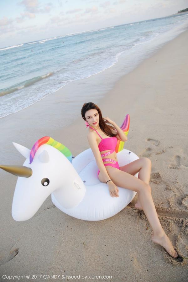 伊莉娜  异域美人伊莉娜 沙滩粉红比基尼第25张图片