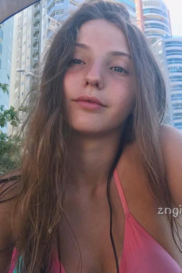 Victoria São Paulo  17岁的巴西妹Victoria 超胸晒痕过目不忘第13张图片