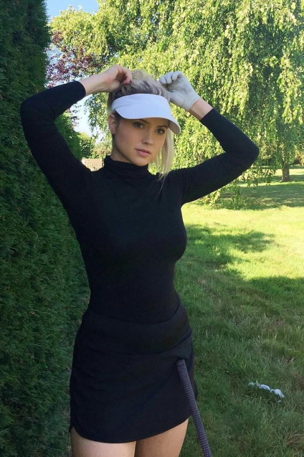 Lucy Robson  Lucy Robson- 英国最性感的高尔夫球手第4张图片