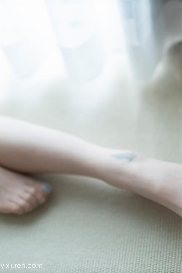 miya米雅  新人模特miya米雅 衬衫丝袜袅娜身段第41张图片