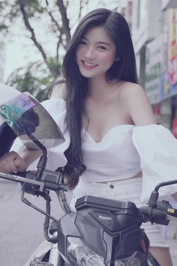 Nguyễn Bùi Nam Phương  Nam Phuong- 越南好老婆vs青涩美少女第15张图片
