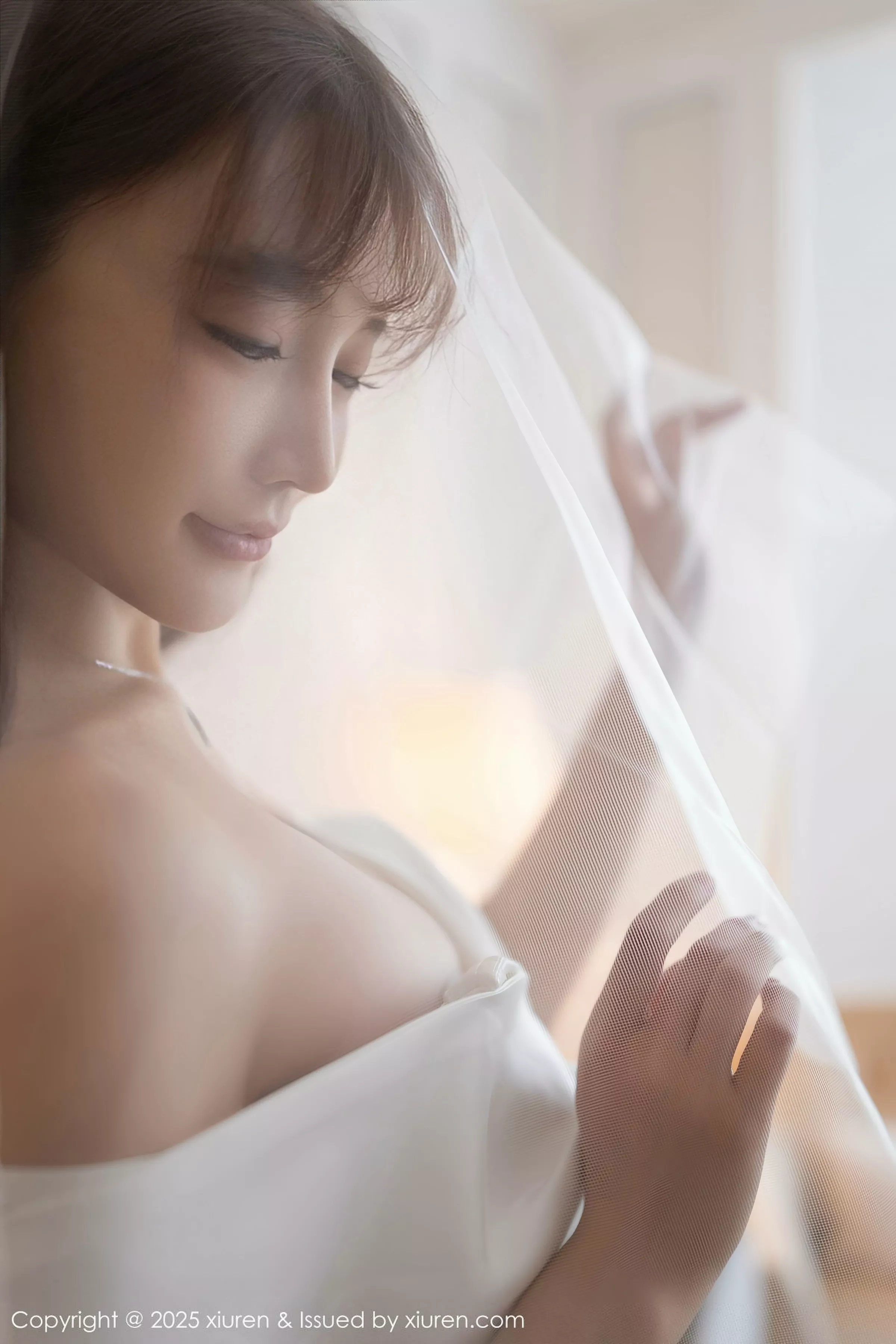陸萱萱  [XiuRen]高清写真图 2025.07.10 No.10535 陸萱萱 撩人心怀第12张图片