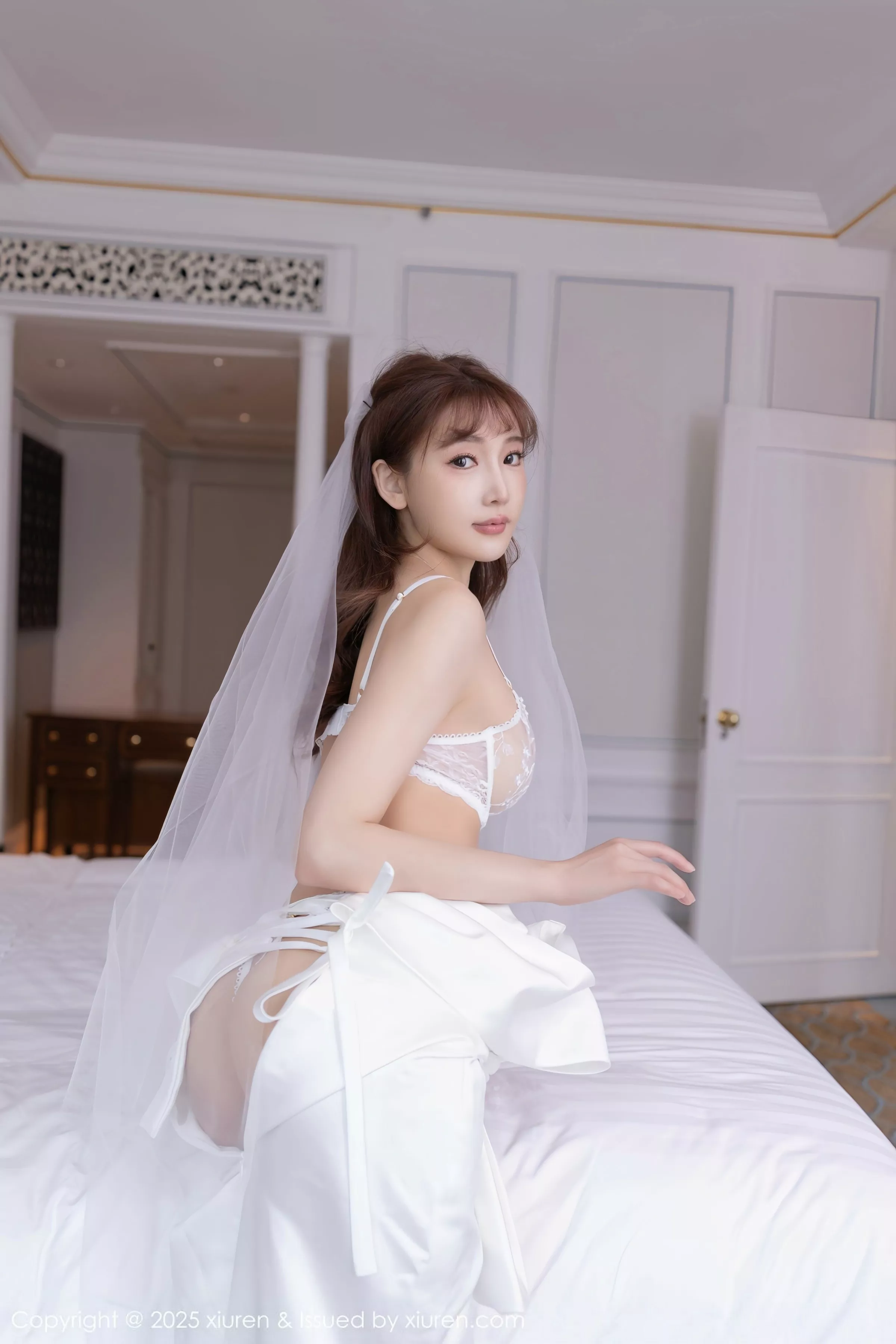 陸萱萱  [XiuRen]高清写真图 2025.07.10 No.10535 陸萱萱 撩人心怀第26张图片