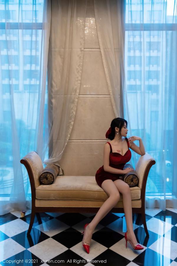 美七Mia  丰腴有致的美七 红色紧身衣主题第8张图片