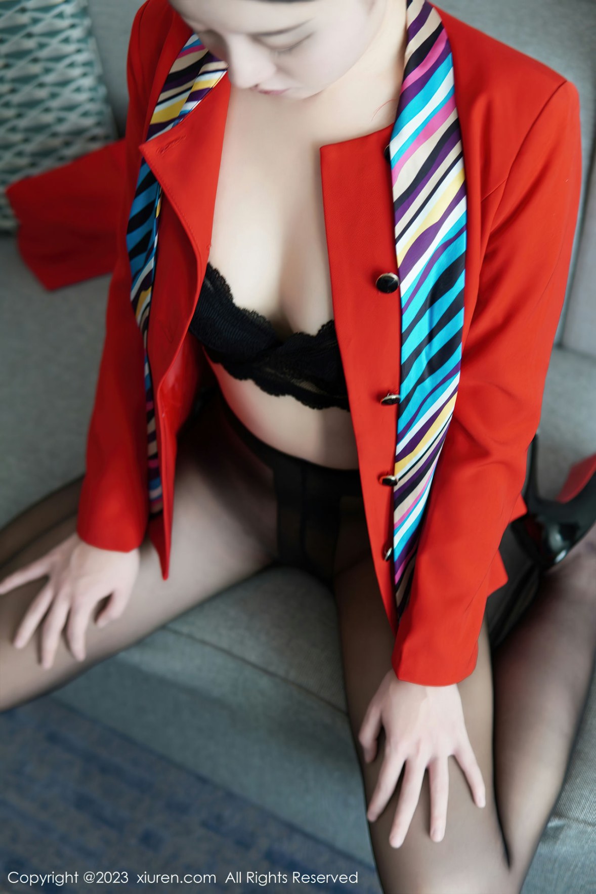 [XiuRen]高清写真图 2023.01.05 No.6088 米娜MnaL 制服黑丝