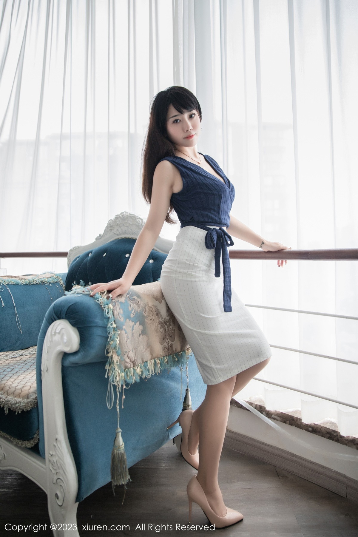 [XiuRen]高清写真图 2023.02.16 No.6272 严利娅Yuliya 短裙美腿
