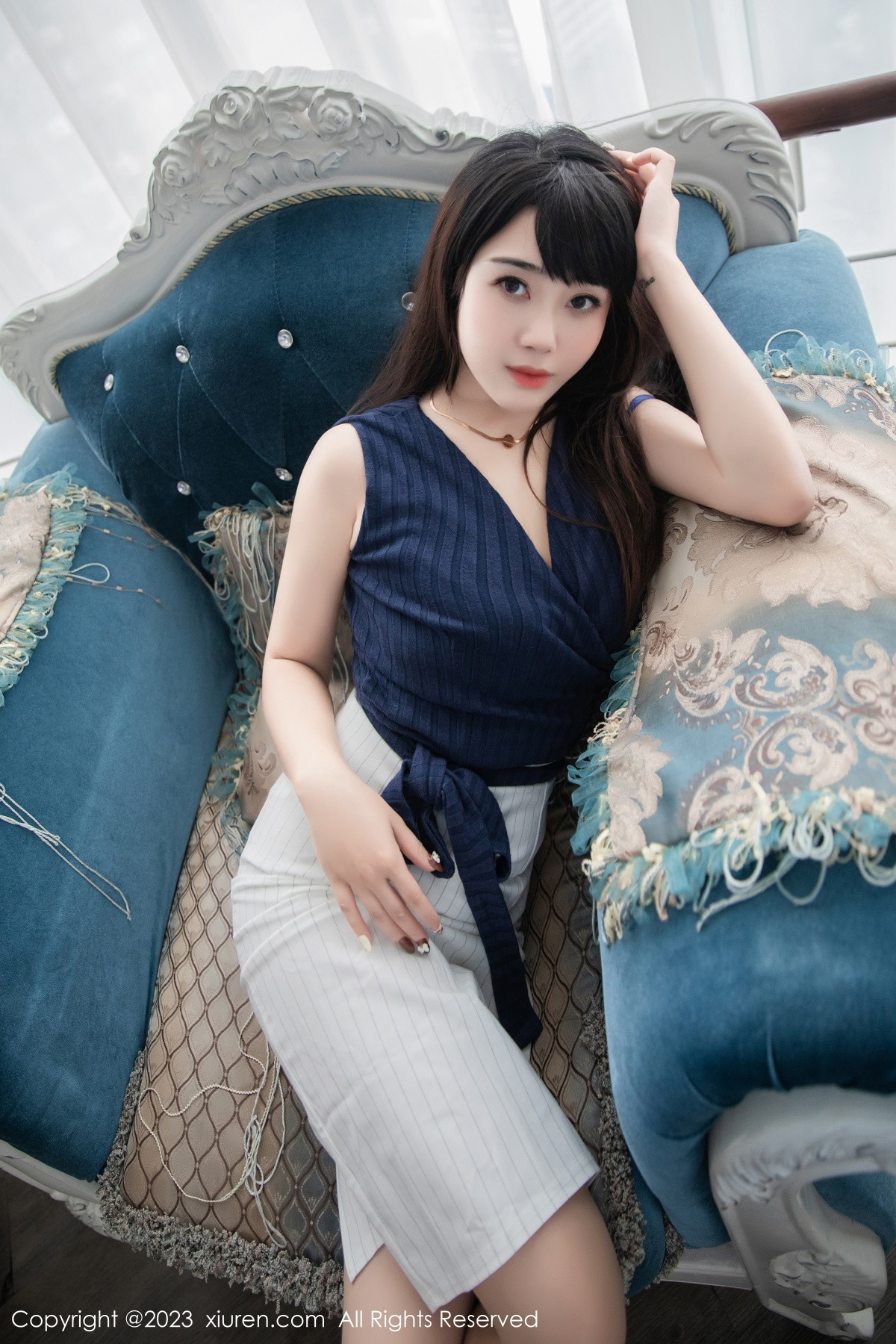 [XiuRen]高清写真图 2023.02.16 No.6272 严利娅Yuliya 短裙美腿