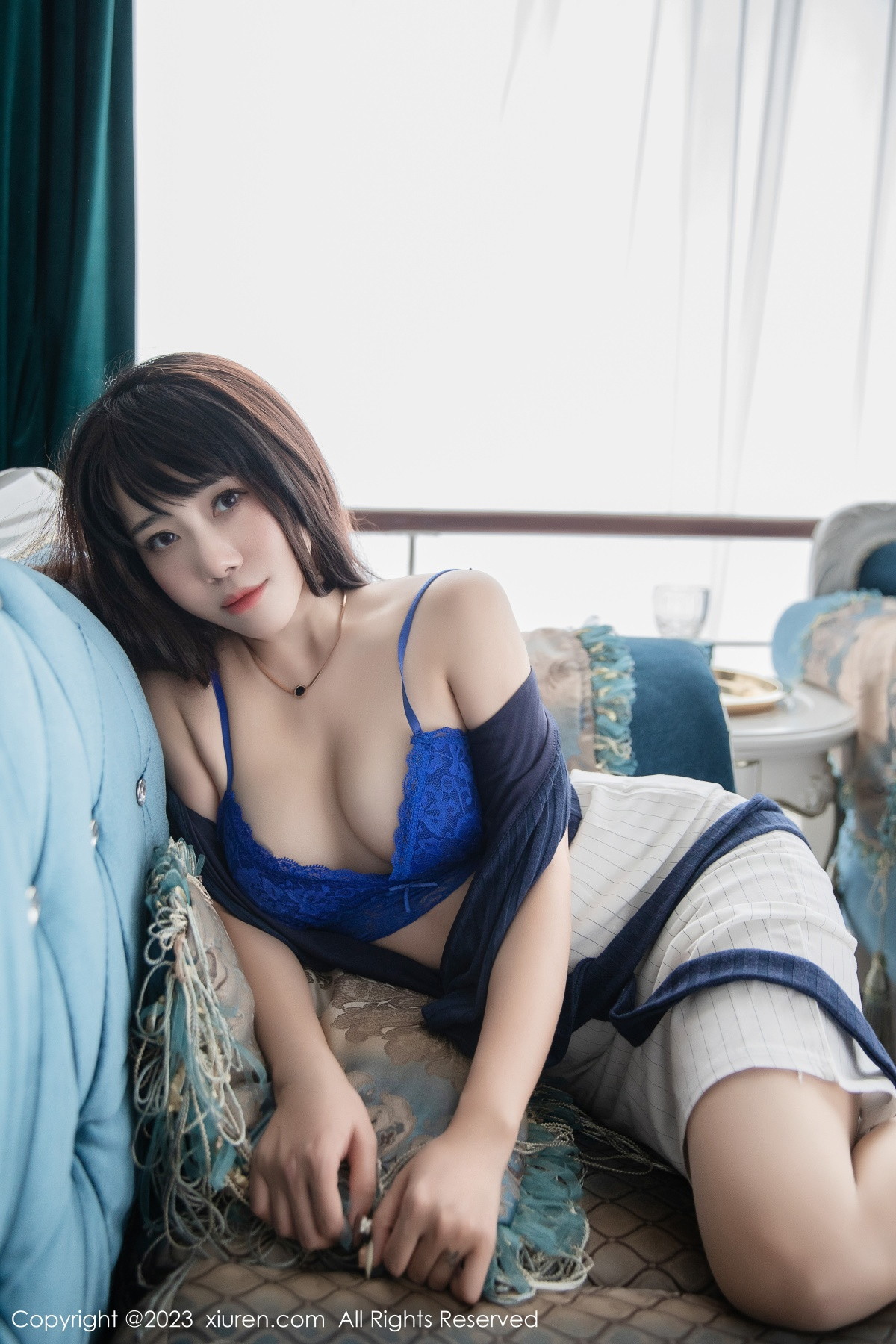 [XiuRen]高清写真图 2023.02.16 No.6272 严利娅Yuliya 短裙美腿