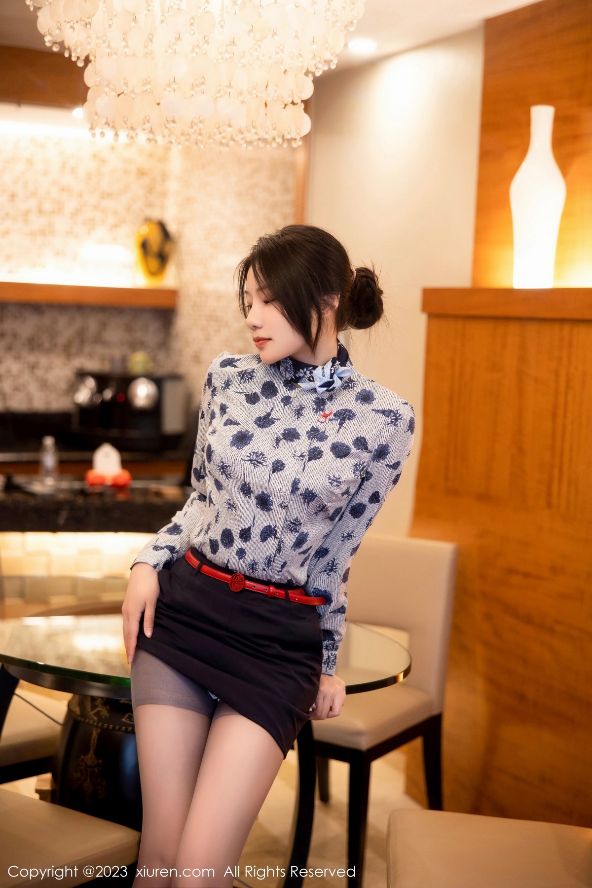 [XiuRen]高清写真图 2023.03.01 No.6338 王楚璇 制服短裙