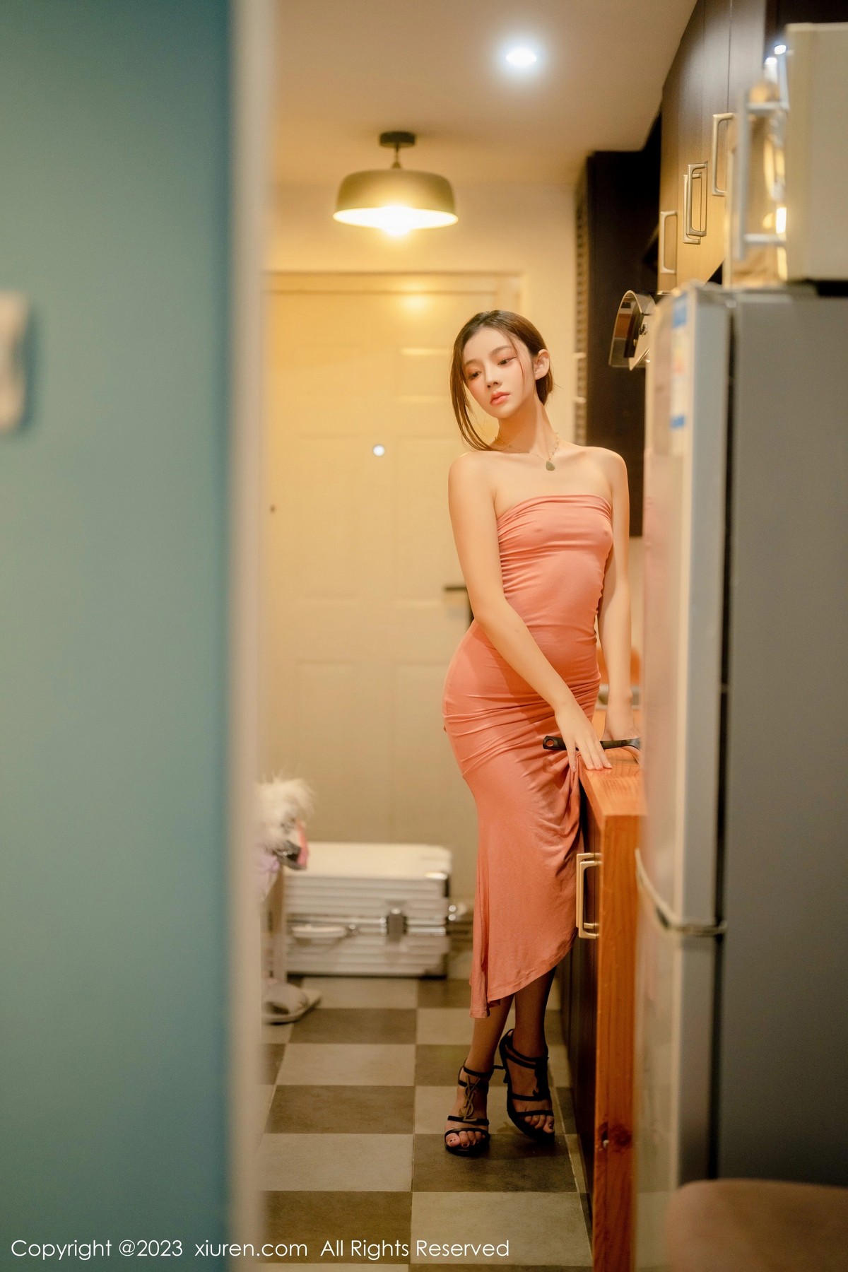 [XiuRen]高清写真图 2023.03.20 No.6437 加朵babe 美腿丝袜