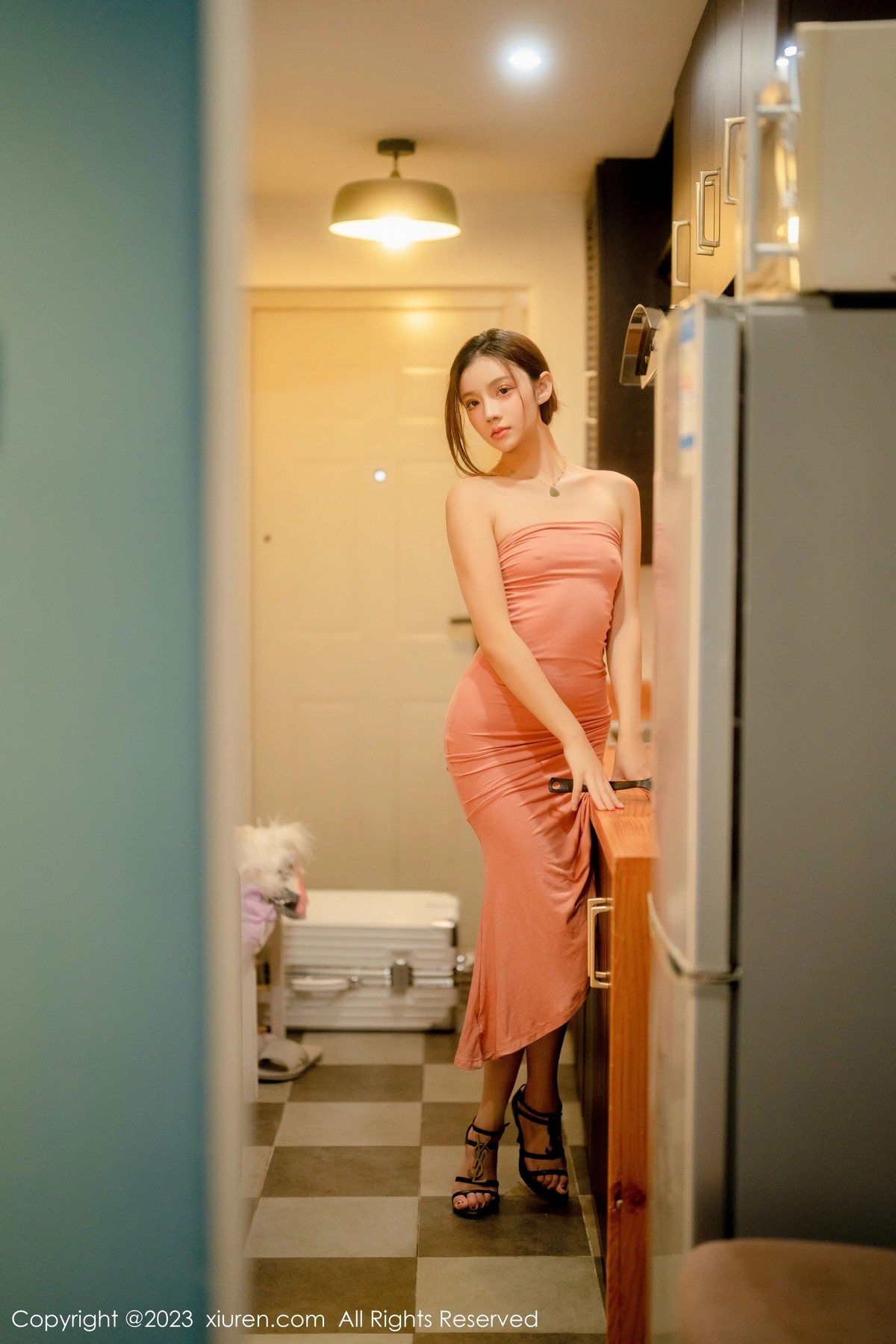 [XiuRen]高清写真图 2023.03.20 No.6437 加朵babe 美腿丝袜