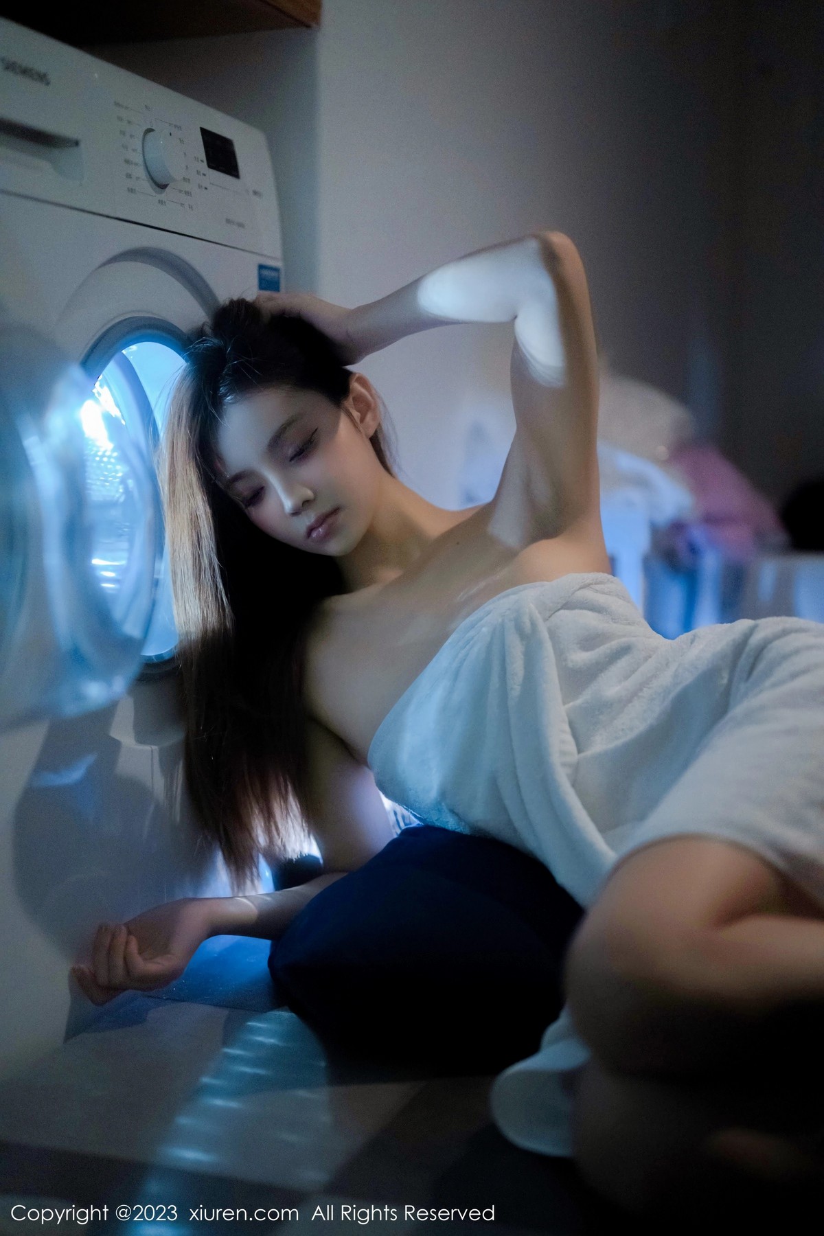 [XiuRen]高清写真图 2023.03.20 No.6437 加朵babe 美腿丝袜