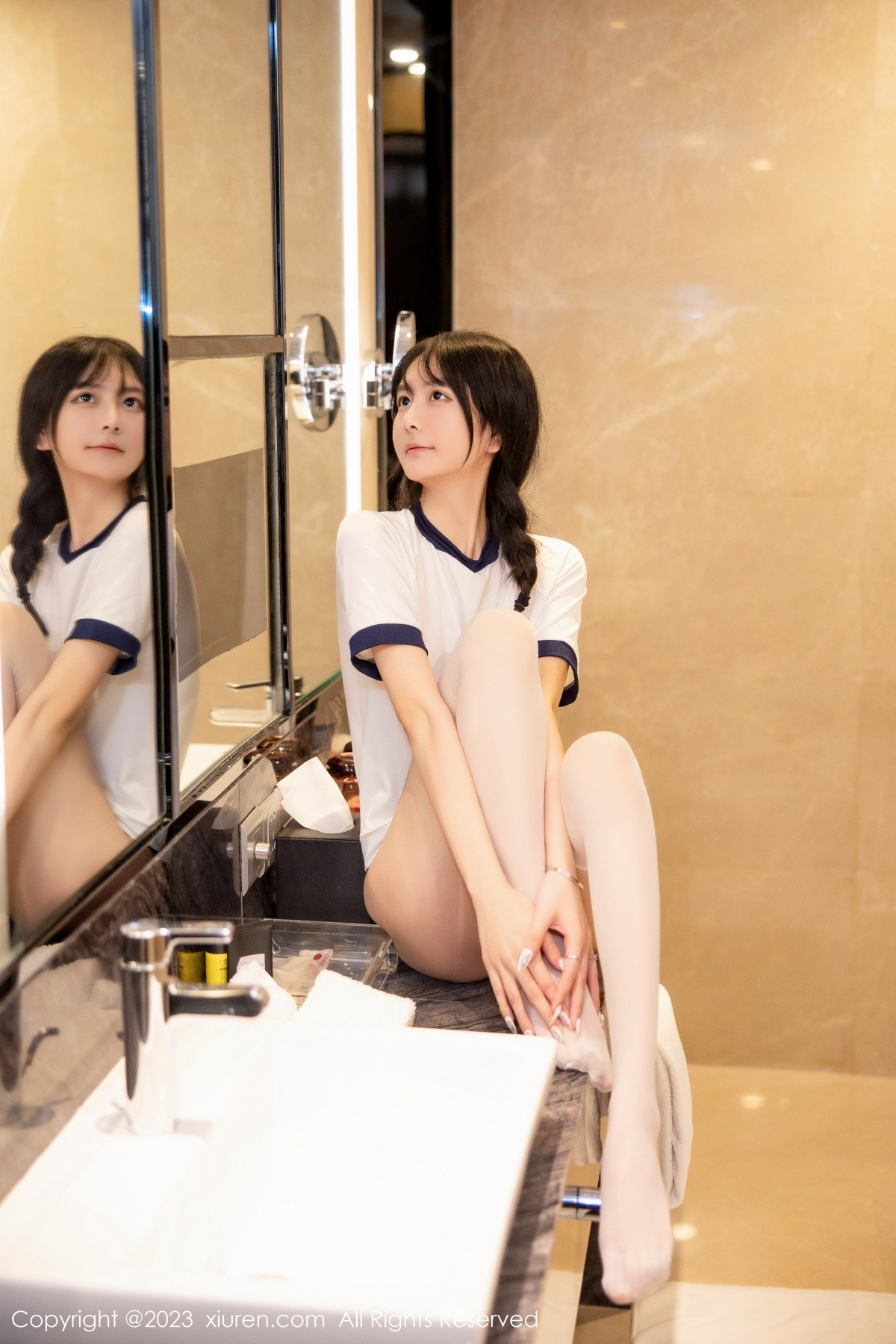 [XiuRen]高清写真图 2023.03.21 No.6447 谢小蒽 丝袜美腿