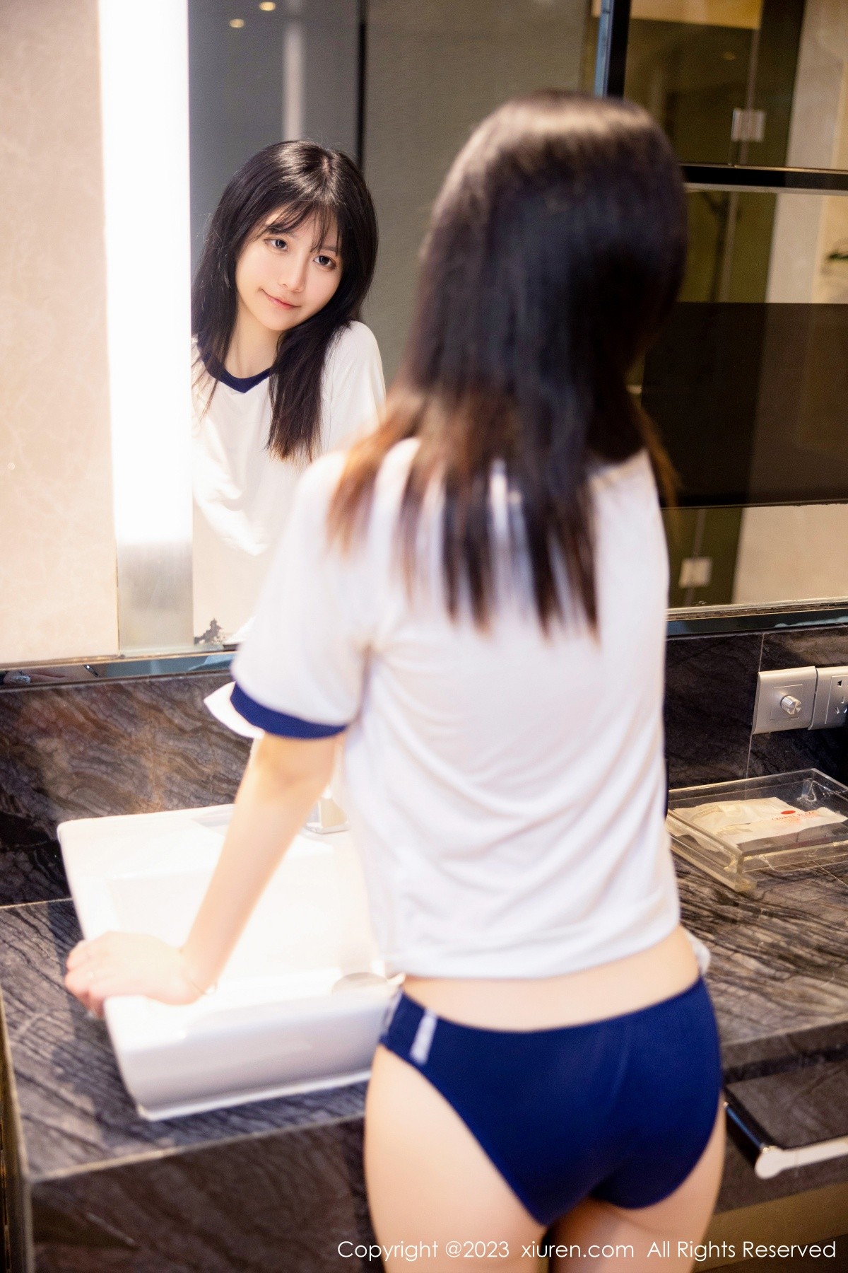 [XiuRen]高清写真图 2023.03.21 No.6447 谢小蒽 丝袜美腿