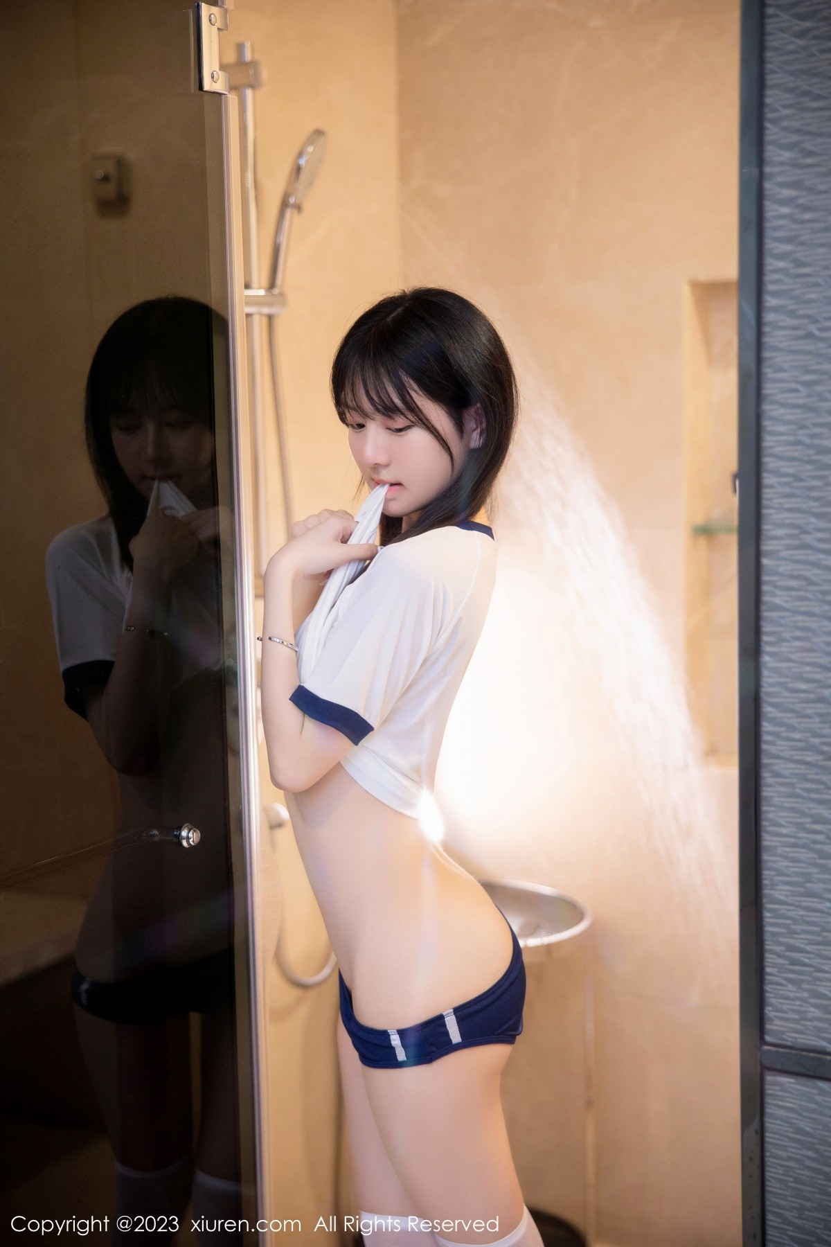 [XiuRen]高清写真图 2023.03.21 No.6447 谢小蒽 丝袜美腿