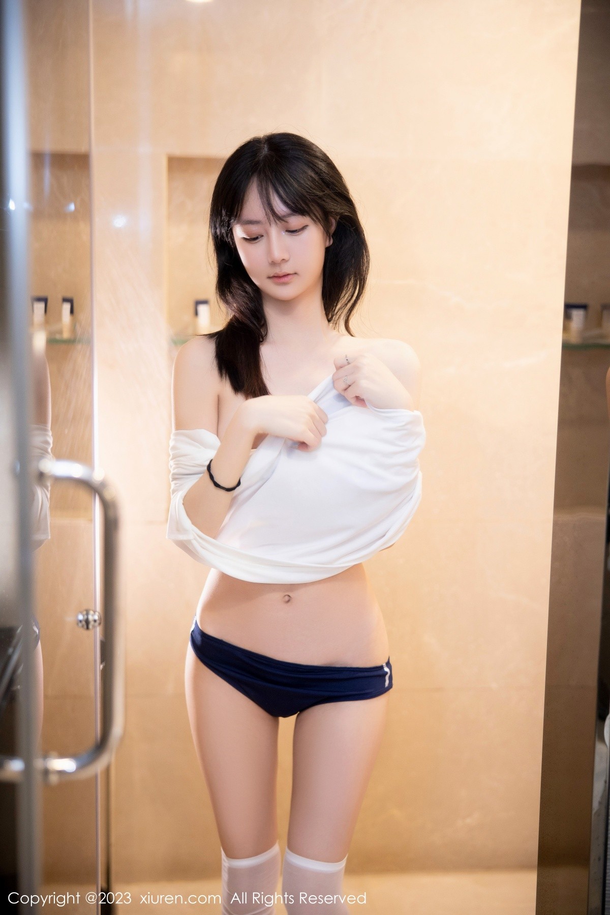 [XiuRen]高清写真图 2023.03.21 No.6447 谢小蒽 丝袜美腿
