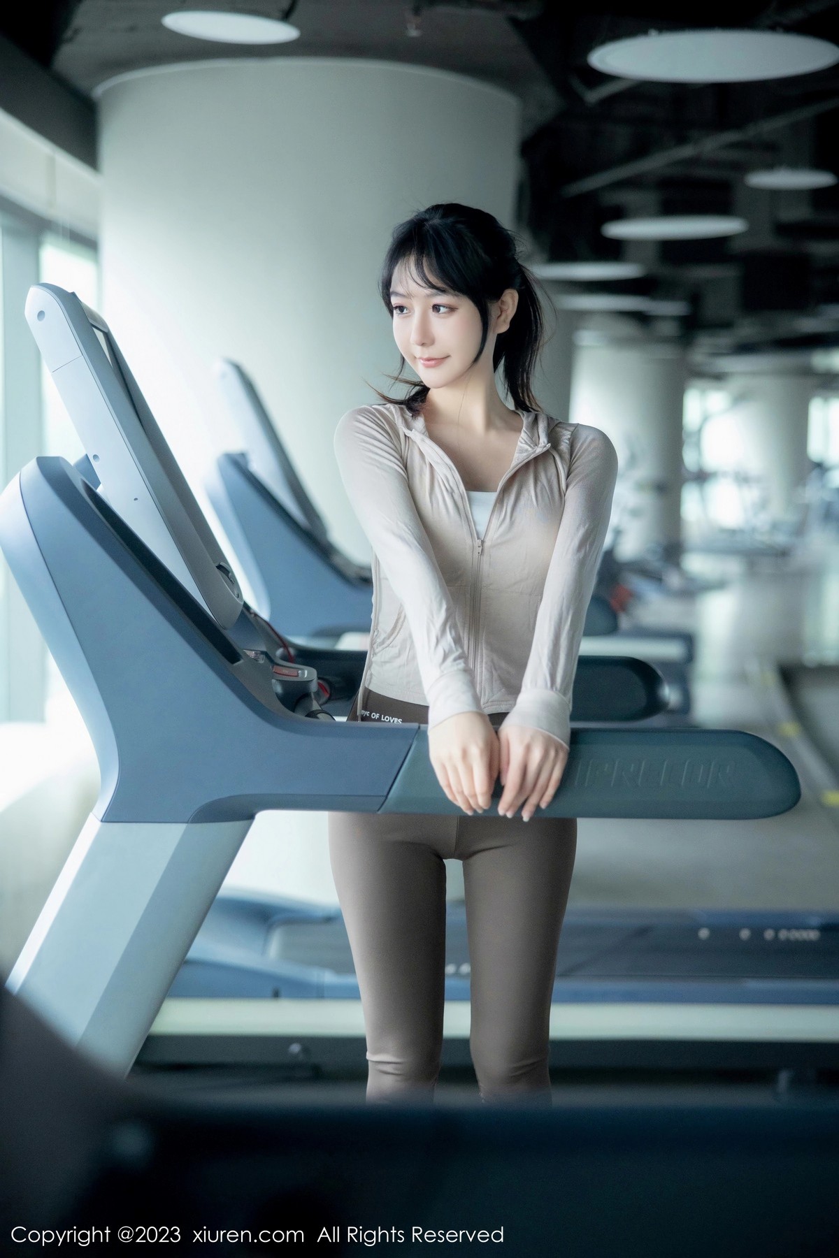 [XiuRen]高清写真图 2023.05.05 No.6683 幼幼 健身美腿