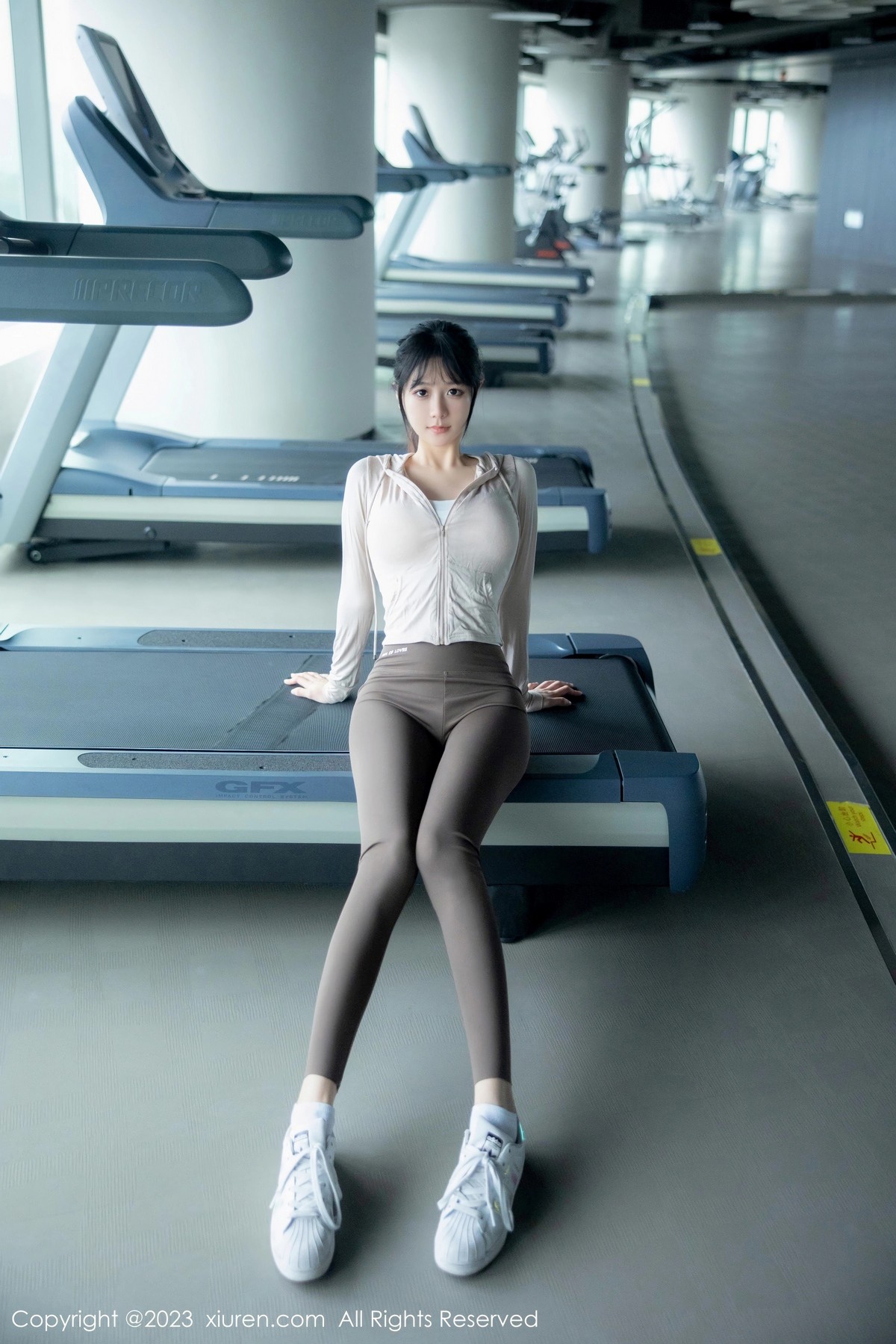 [XiuRen]高清写真图 2023.05.05 No.6683 幼幼 健身美腿