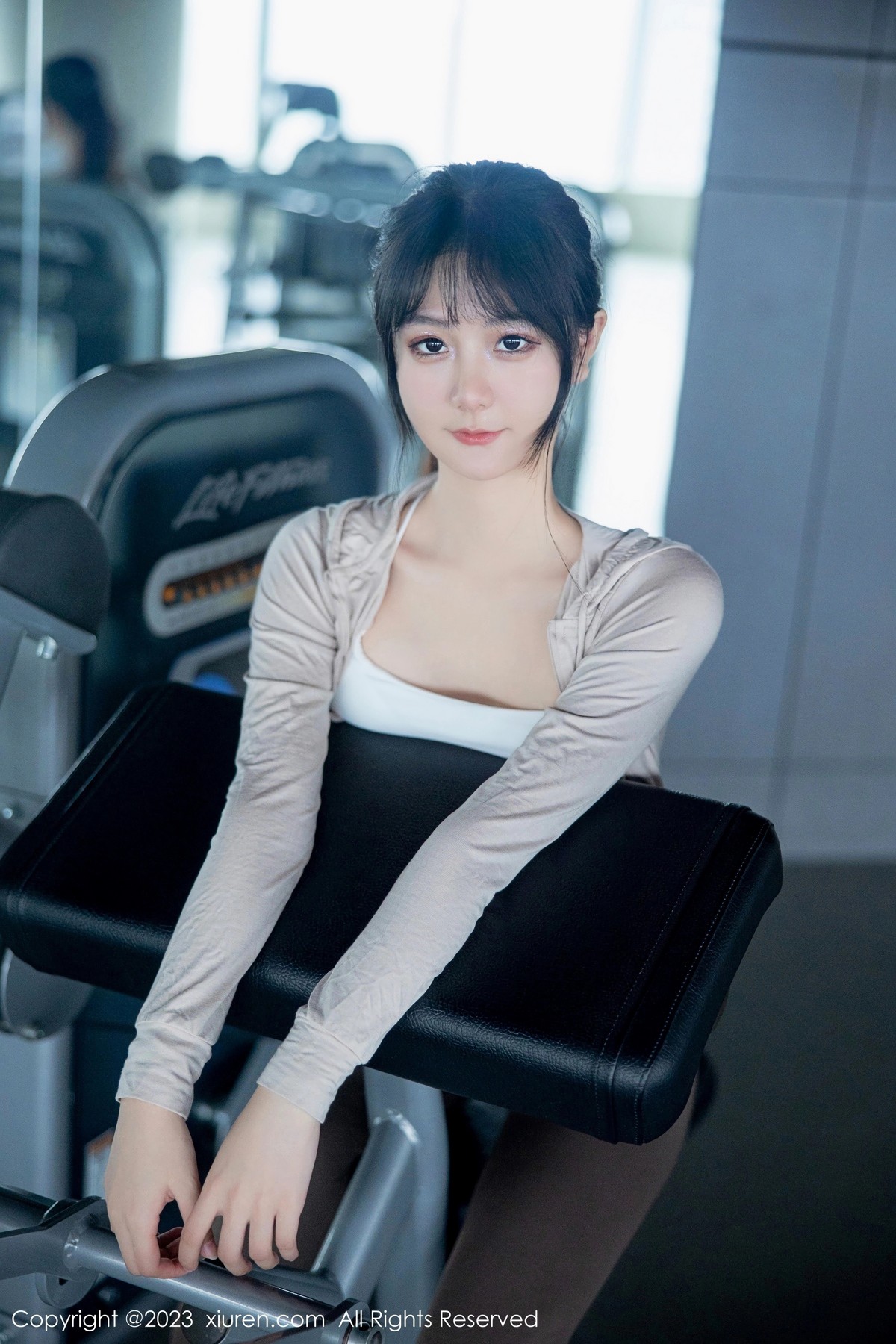 [XiuRen]高清写真图 2023.05.05 No.6683 幼幼 健身美腿