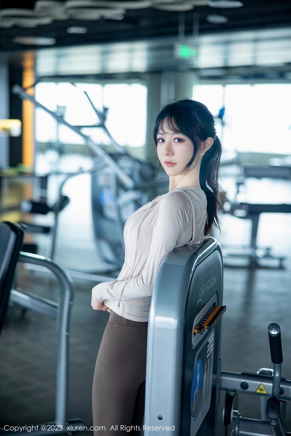 [XiuRen]高清写真图 2023.05.05 No.6683 幼幼 健身美腿