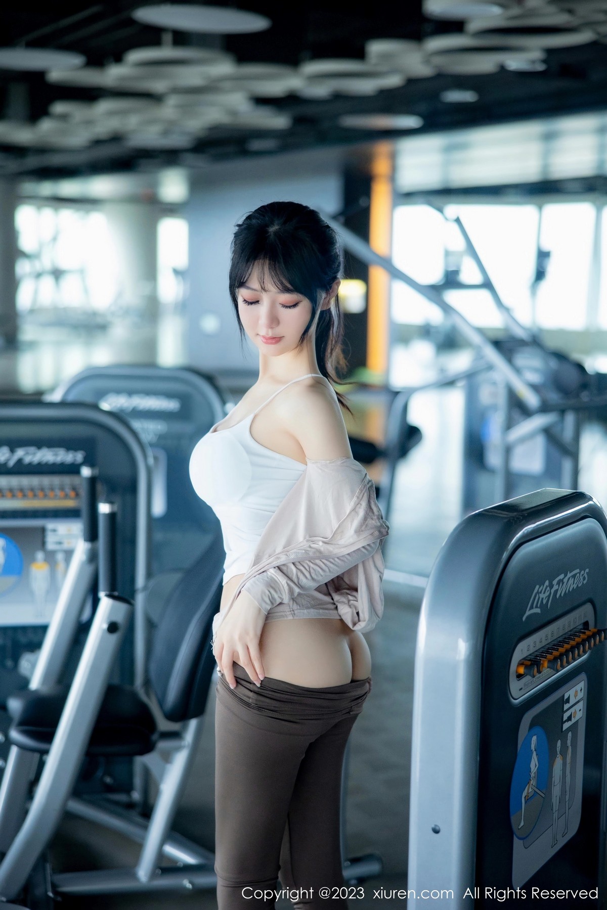 [XiuRen]高清写真图 2023.05.05 No.6683 幼幼 健身美腿