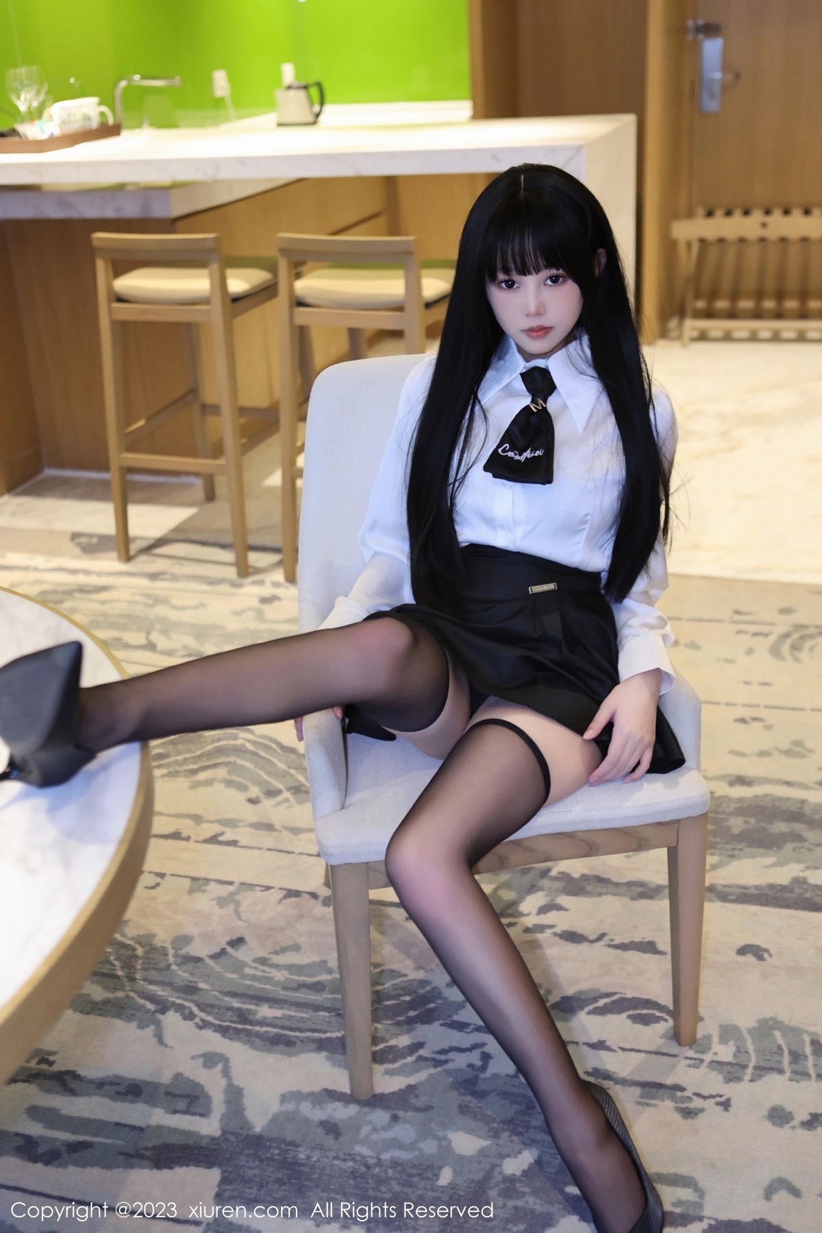 [XiuRen]高清写真图 2023.05.06 No.6685 早川京子 黑丝美腿
