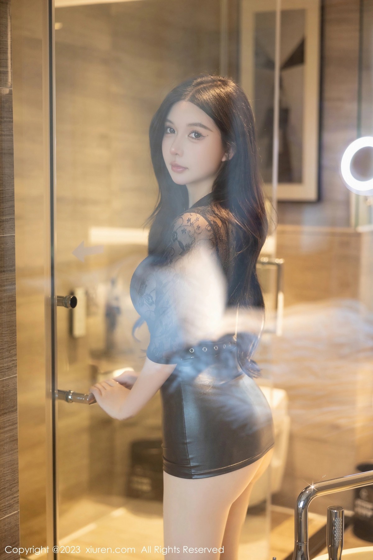 [XiuRen]高清写真图 2023.05.26 No.6810 林珊珊 丝袜美臀