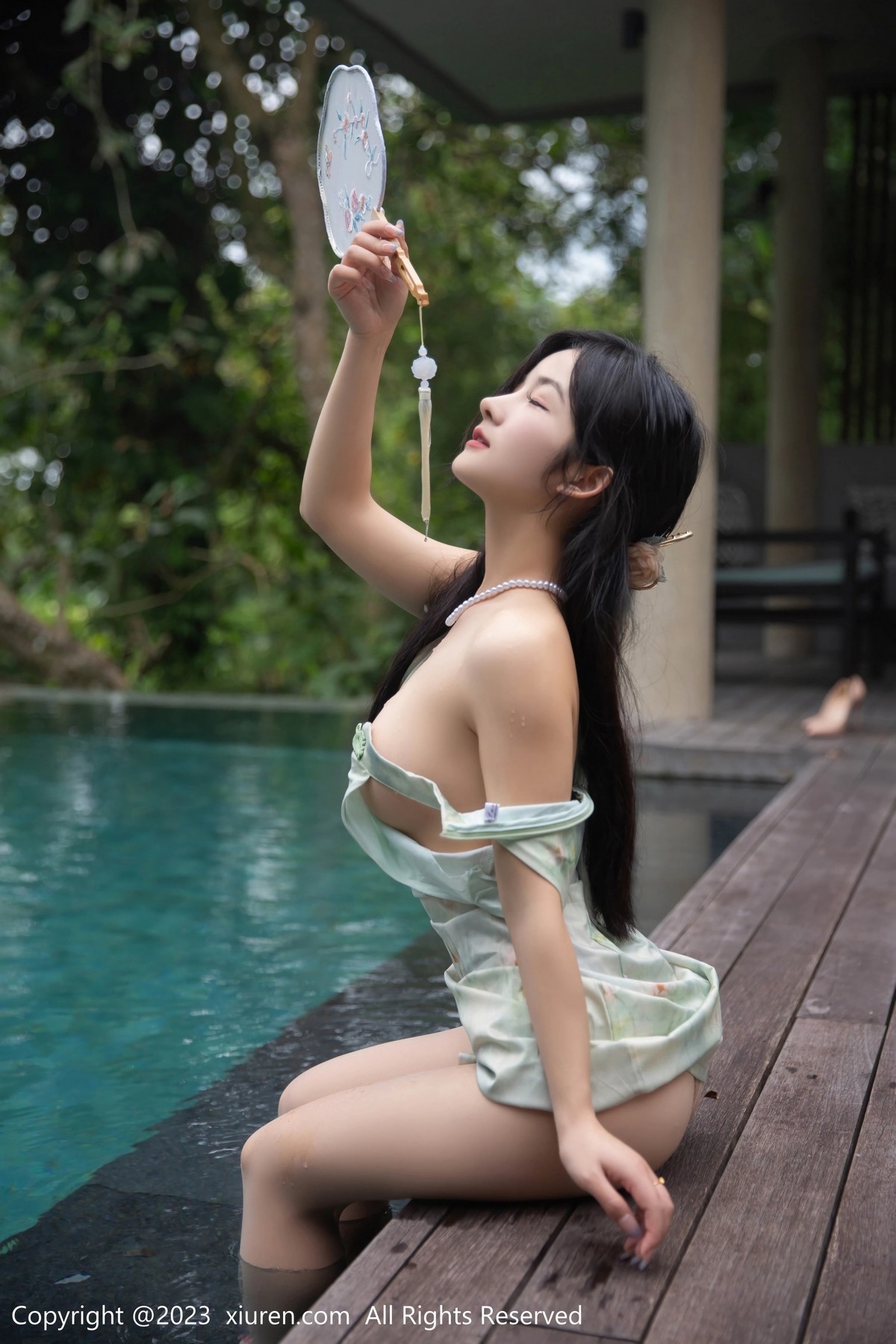 [XiuRen]高清写真图 2023.06.08 No.6880 谭小灵 古装美腿