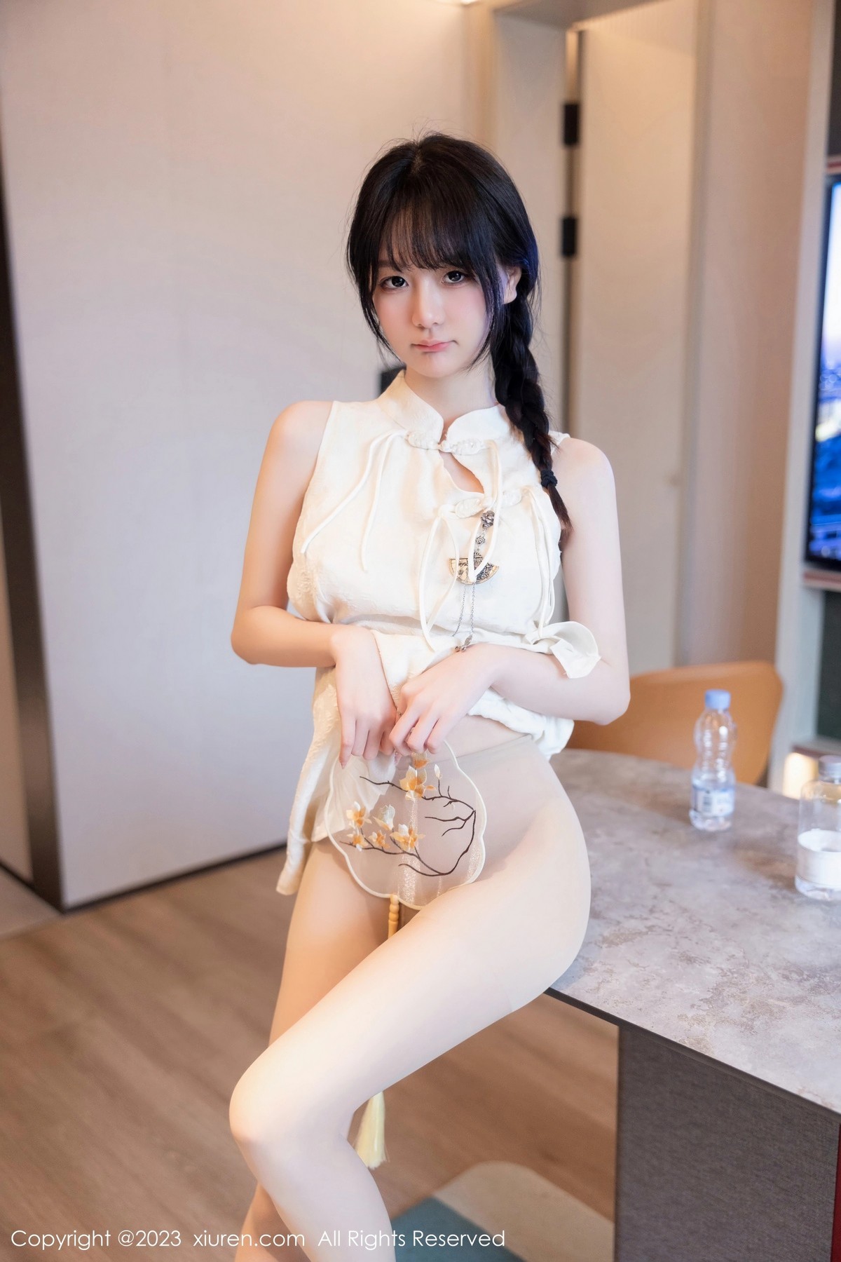 [XiuRen]高清写真图 2023.05.26 No.6813 幼幼 旗袍美腿