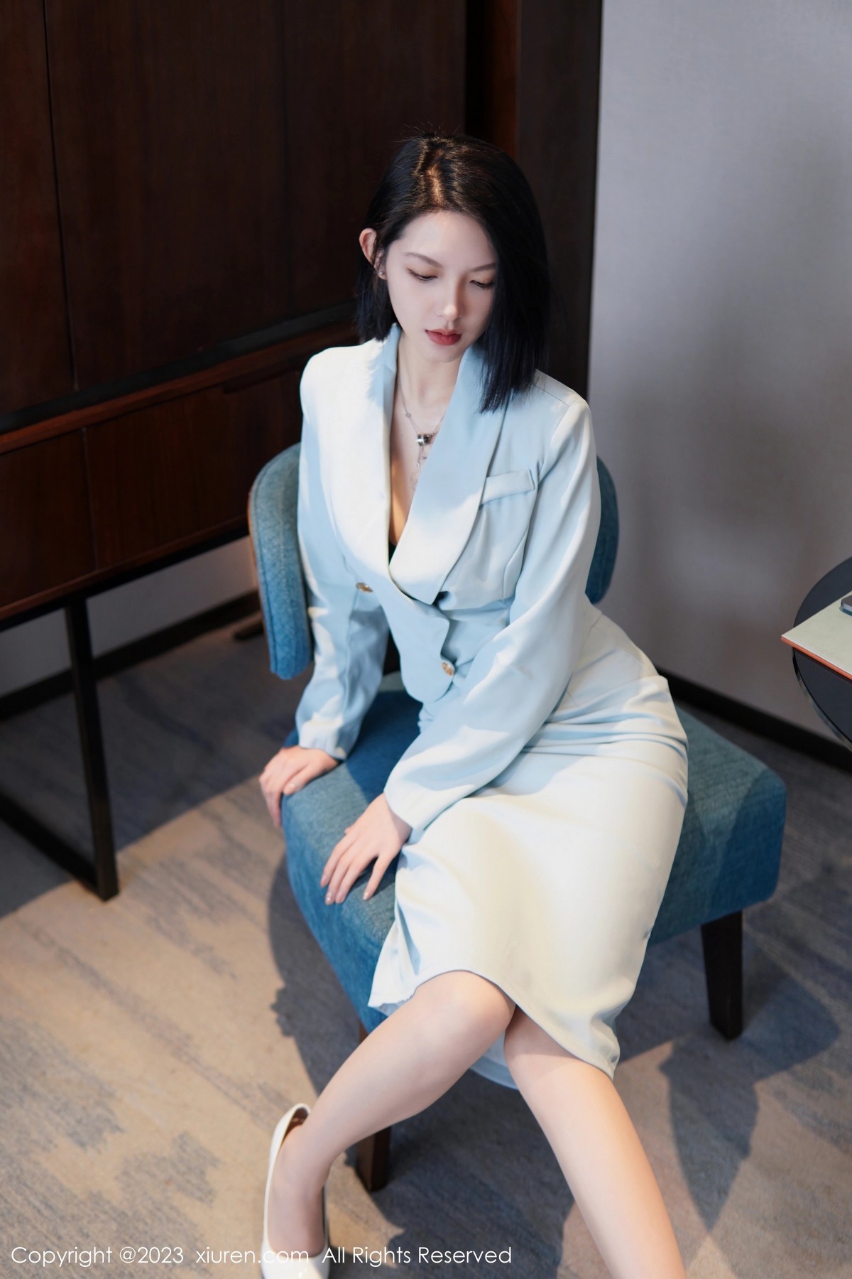 [XiuRen]高清写真图 2023.06.09 No.6885 乔一一 丝袜美腿
