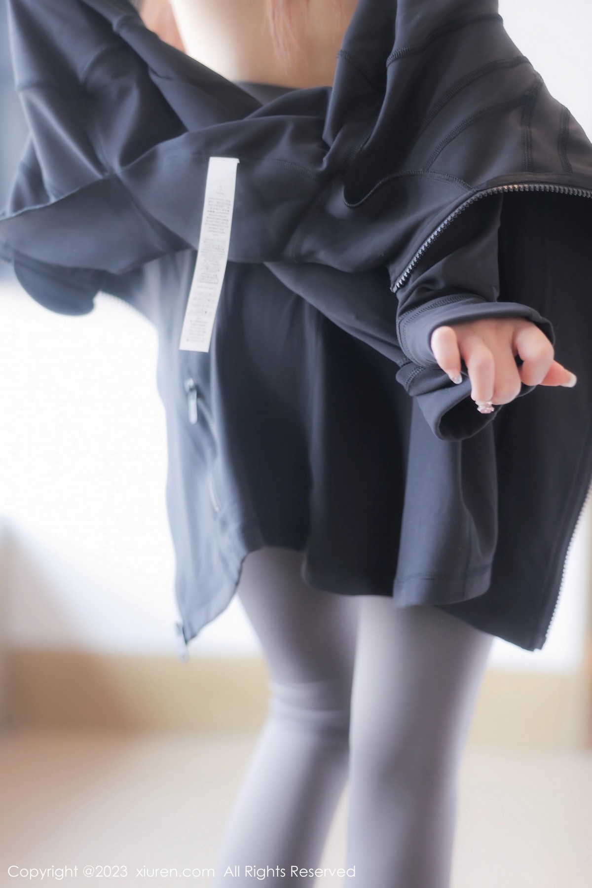 [XiuRen]高清写真图 2023.06.30 No.7001 汐汐baby 运动美腿