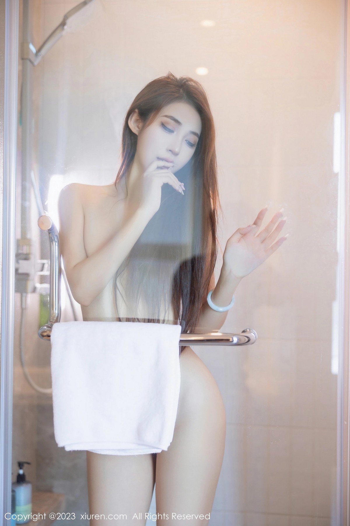 [XiuRen]高清写真图 2023.06.30 No.7001 汐汐baby 运动美腿
