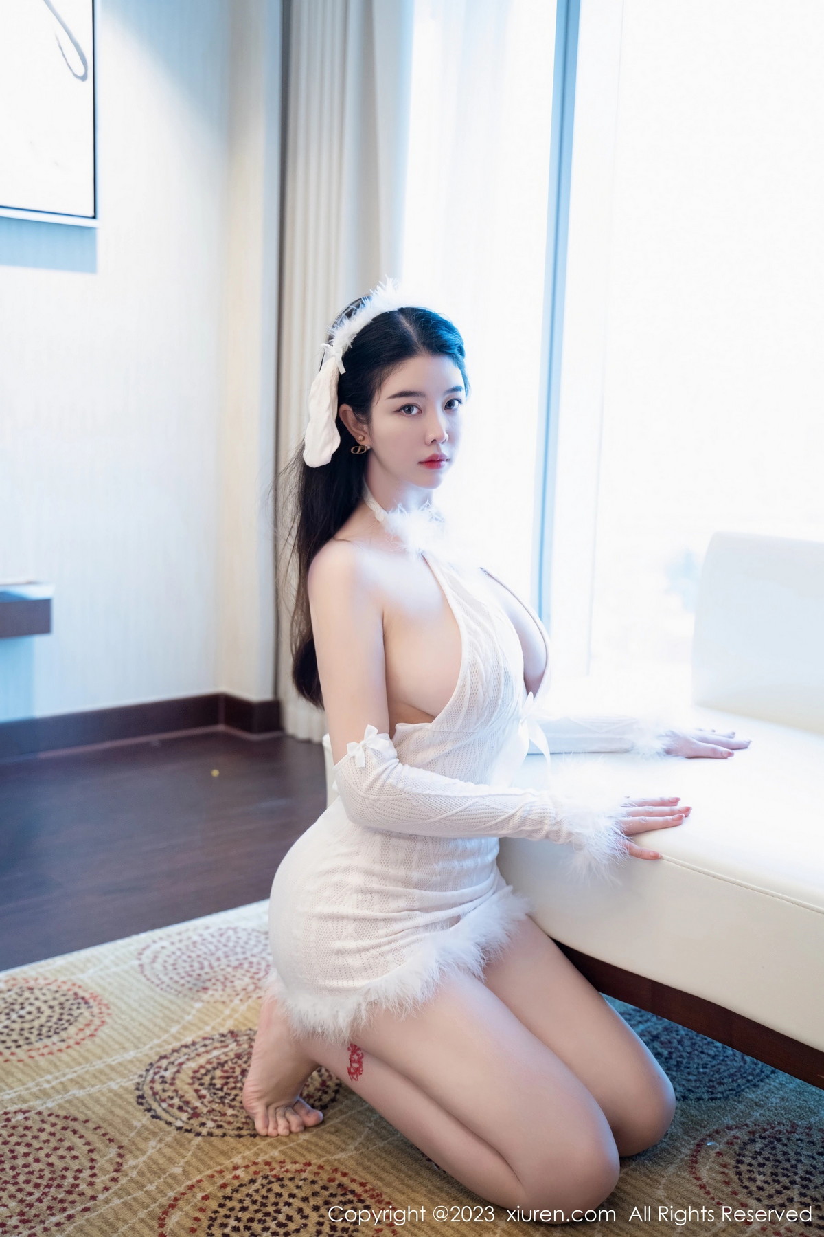 [XiuRen]高清写真图 2023.08.02 No.7172 樱桃小犊子 丰腴美臀