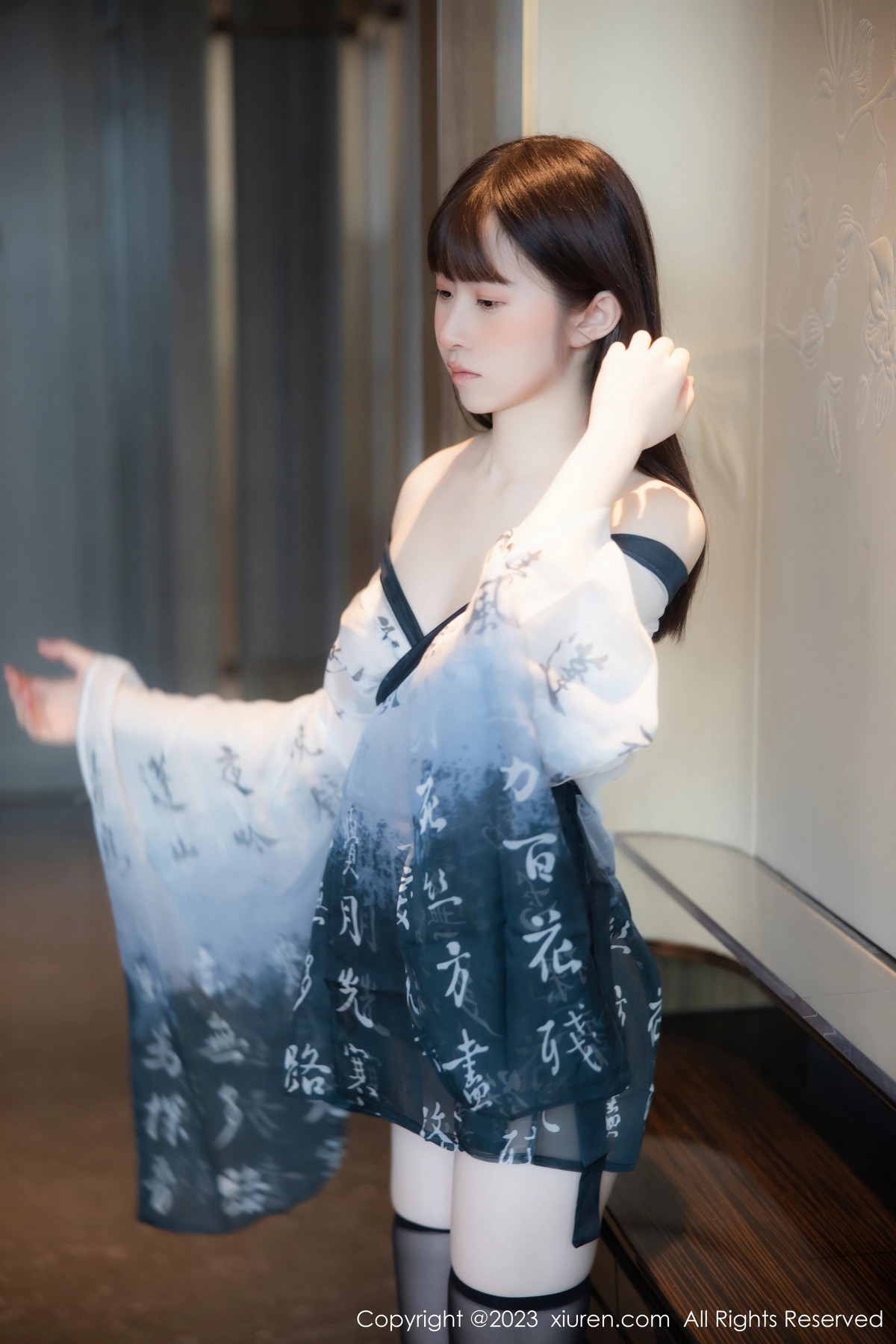 [XiuRen]高清写真图 2023.09.28 No.7459 林悠悠 黑丝美腿