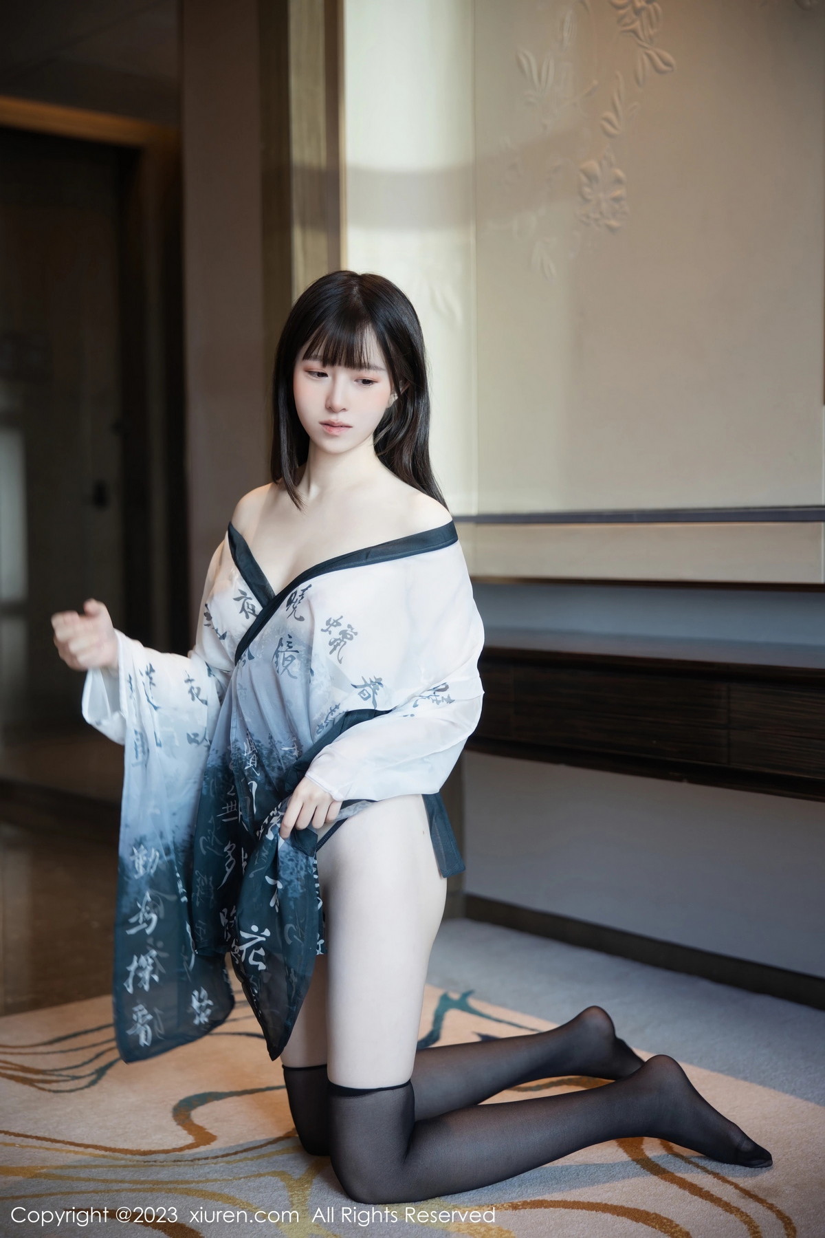 [XiuRen]高清写真图 2023.09.28 No.7459 林悠悠 黑丝美腿