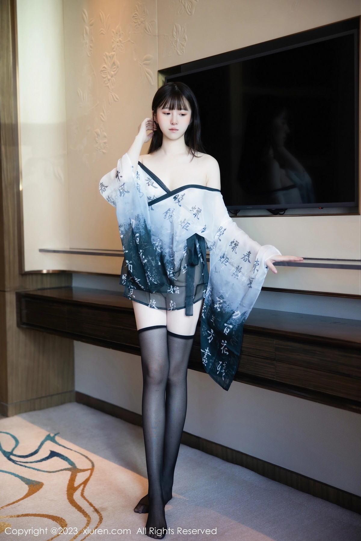 [XiuRen]高清写真图 2023.09.28 No.7459 林悠悠 黑丝美腿