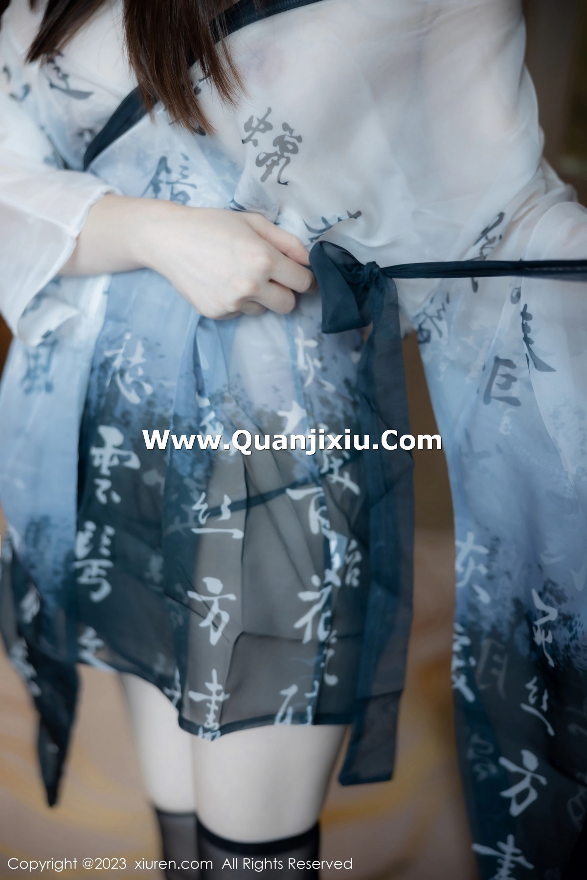 [XiuRen]高清写真图 2023.09.28 No.7459 林悠悠 黑丝美腿