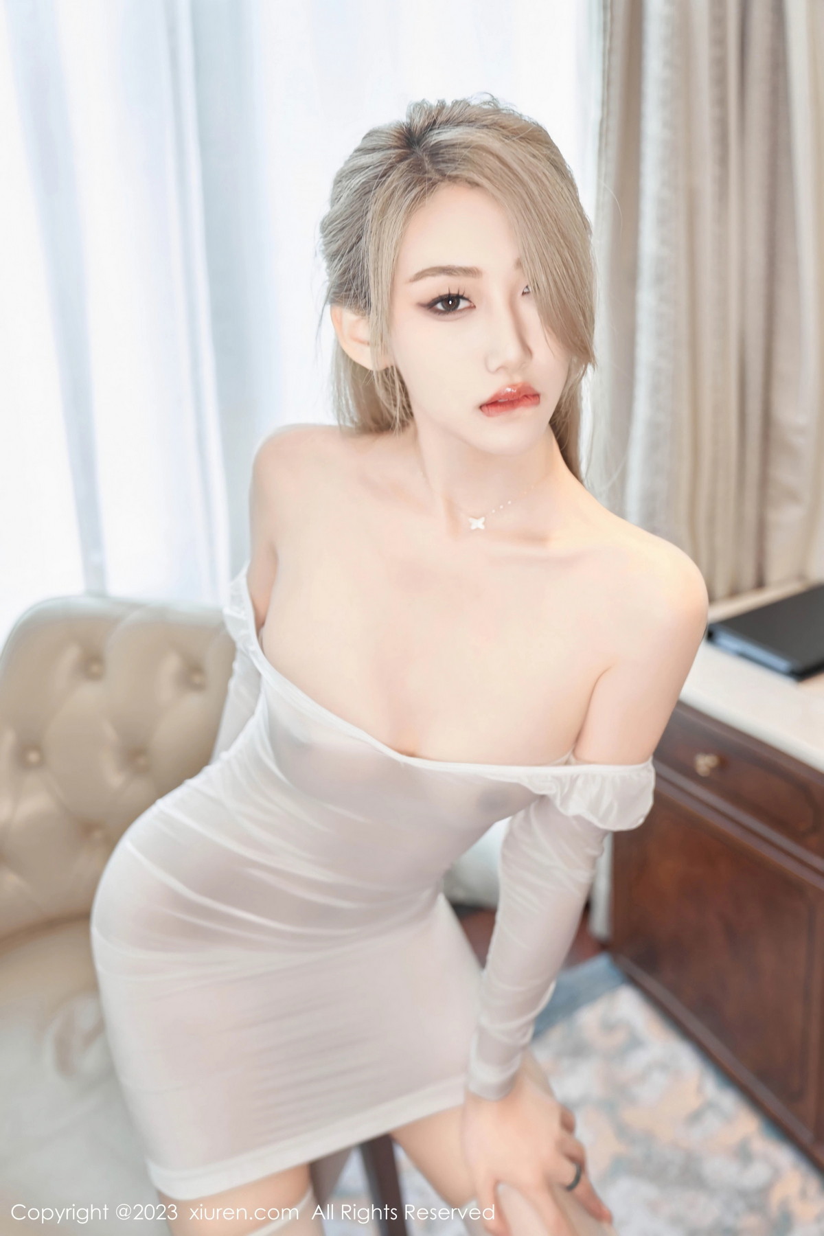 [XiuRen]高清写真图 2023.10.26 No.7566 沈青黛 妩媚美腿