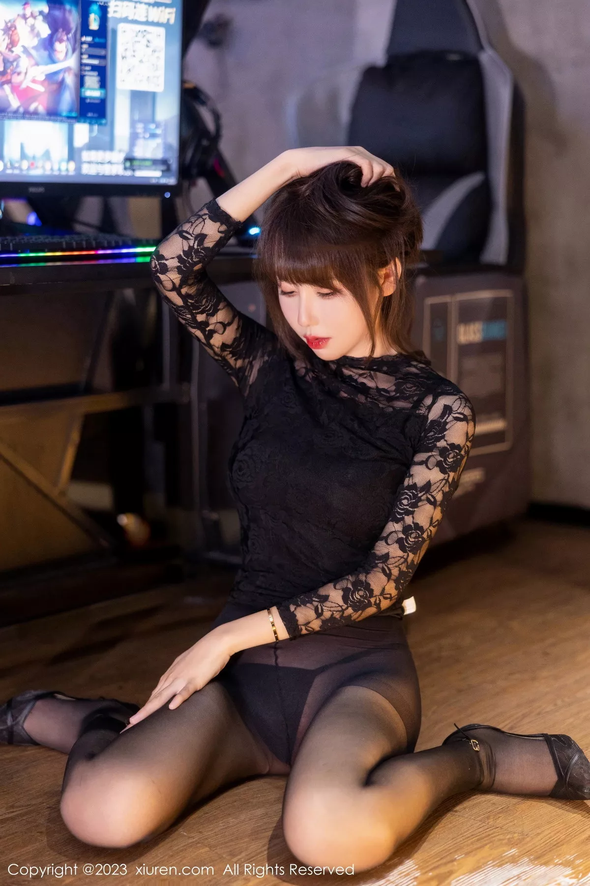 [XiuRen]高清写真图 2023.12.01 No.7751 韩系学妹 黑丝美腿