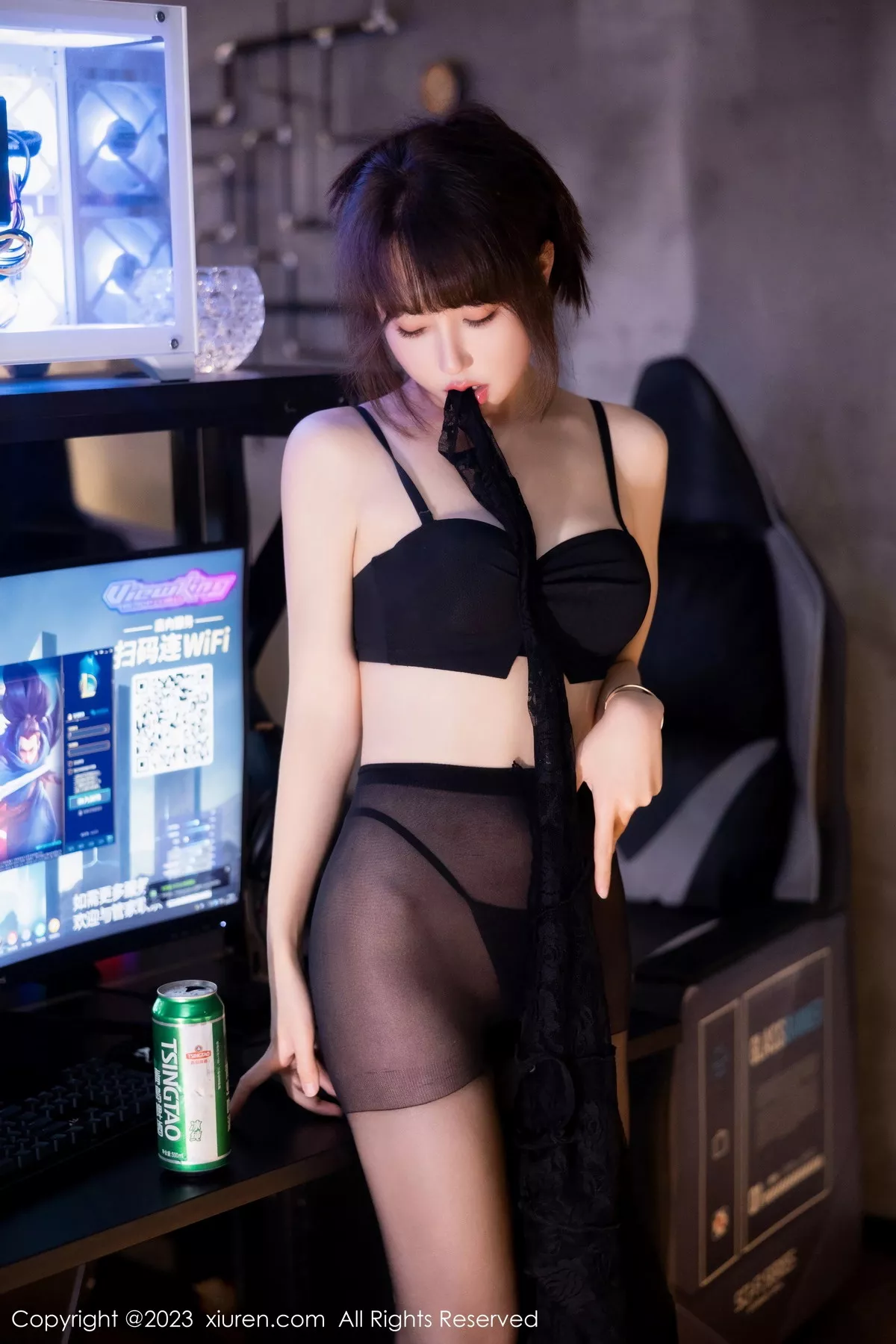 [XiuRen]高清写真图 2023.12.01 No.7751 韩系学妹 黑丝美腿