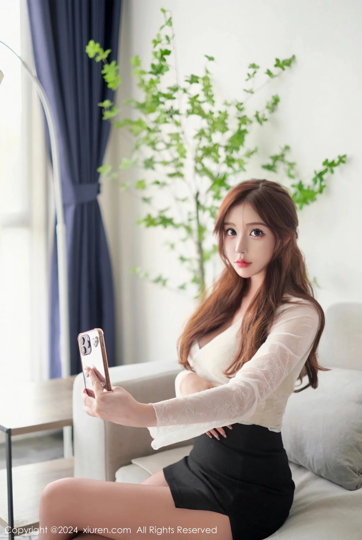[XiuRen]高清写真图 2024.01.02 No.7895 LindaLinda 短裙美腿