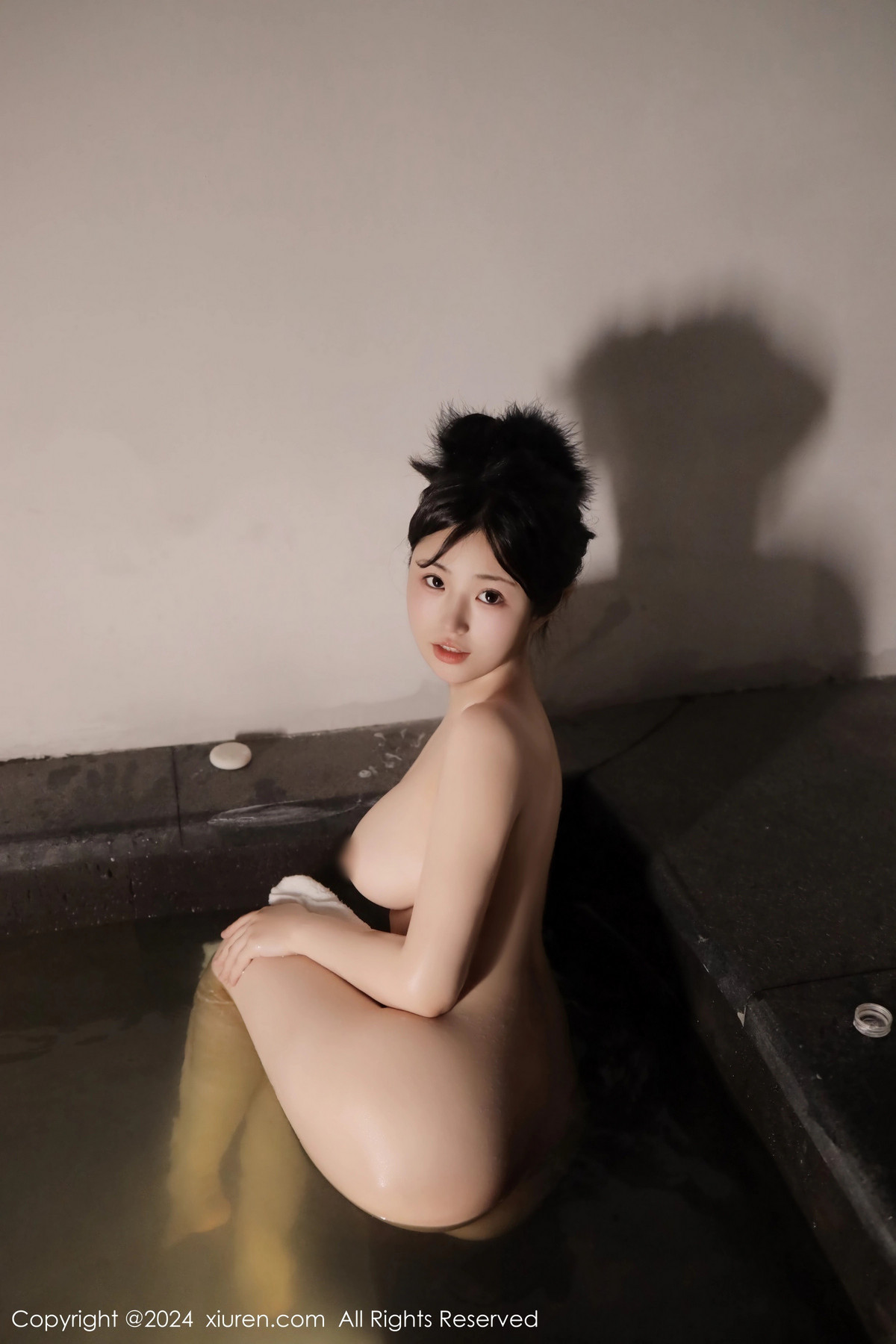 [XiuRen]高清写真图 2024.01.18 No.7977 陈小花 新人沐浴